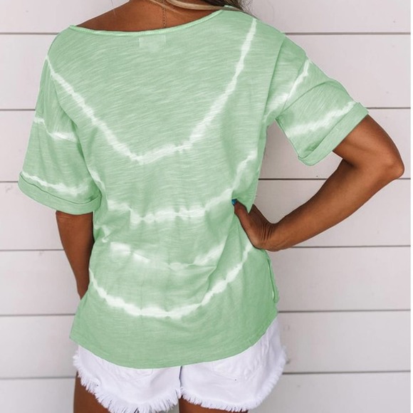 GREEN TIE-DYE STRIPES PRINT TOP WITH POCKET MEDIUM - Picture 2 of 4